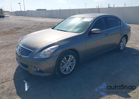 2013 Infiniti G37 Journey z USA, uszkodzony, nr VIN JN1CV6AP0DM301043